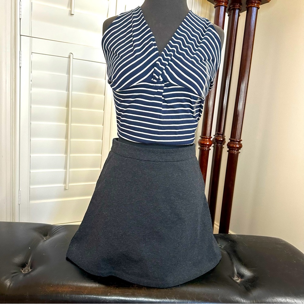👗Forever 21 Skirt NWOT Dark Gray Sz L